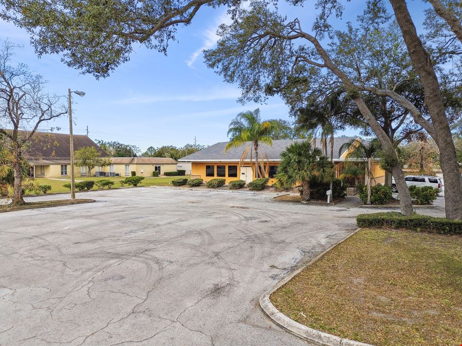 Busch Blvd Commercial Building for Sale