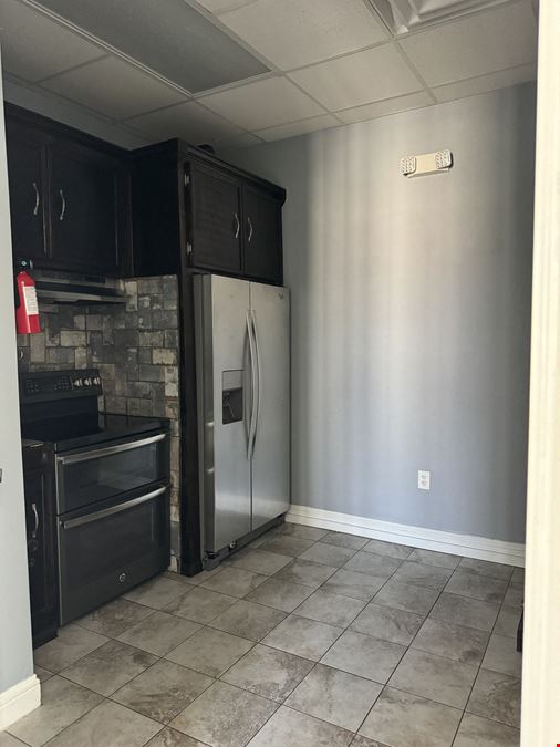 3900 S Stonebridge Dr #101
