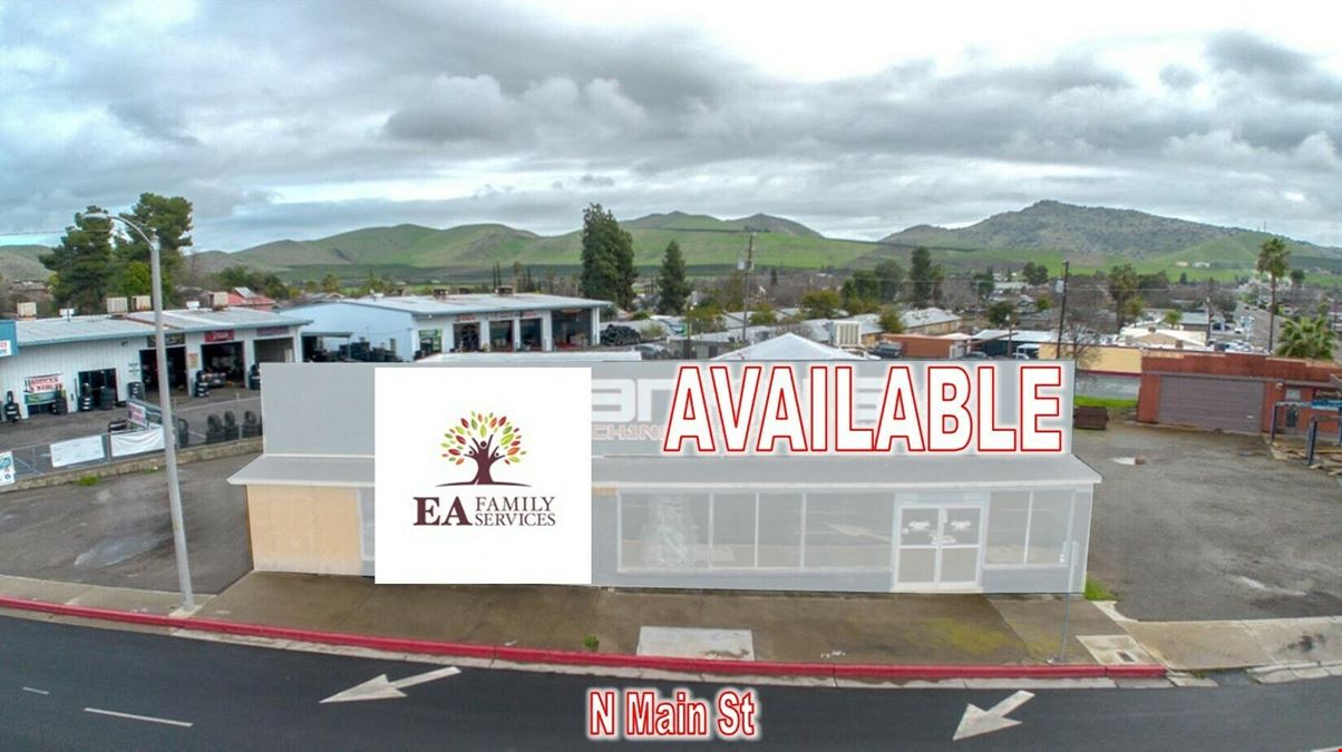 Remodeled High Exposure Retail/Office Building Off Hard Corner