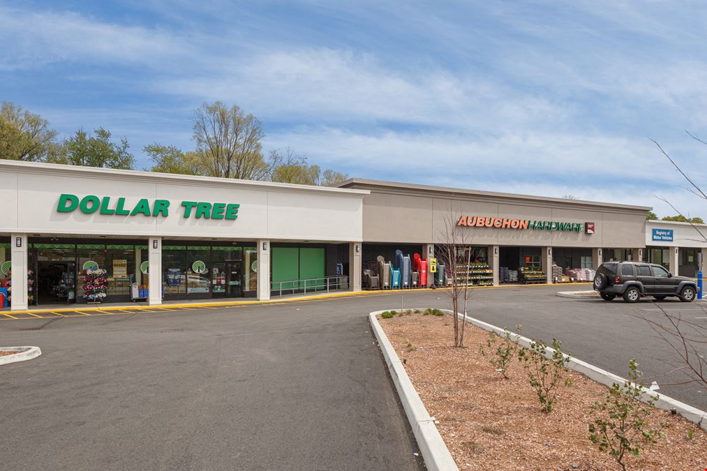 Haverhill, MA - Rivers Edge Plaza