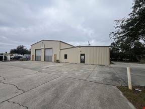 5,500 SF Free Standing Building in Downtown Bradenton CBD w/ fenced outside storage