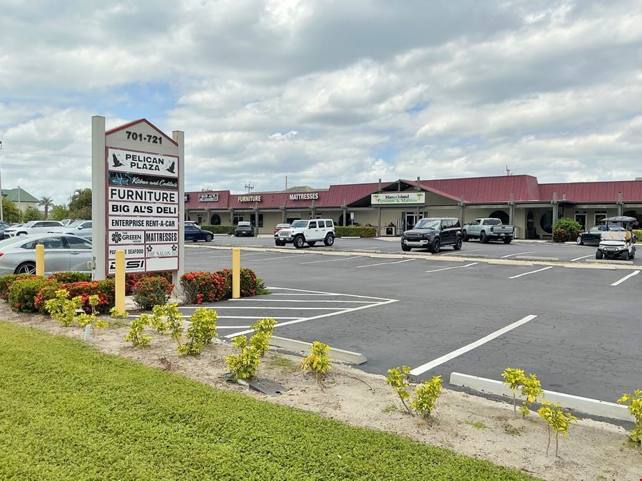 Pelican Plaza