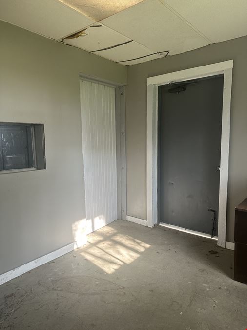 918 W 130th