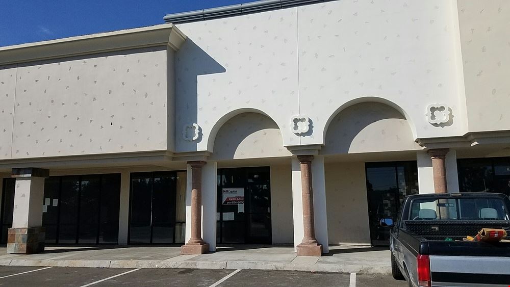 Tustin Village Plaza