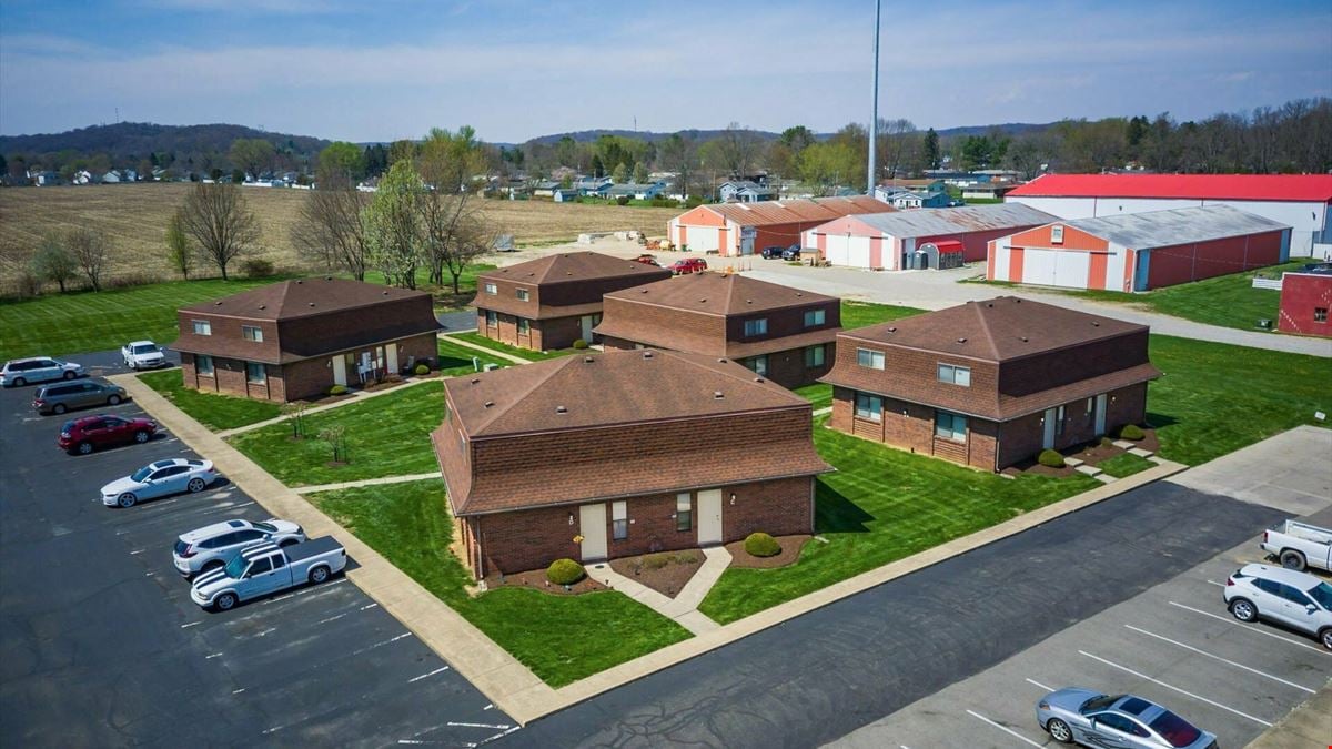 North 13 Mini Storage & Field Pointe Townhomes and Storage