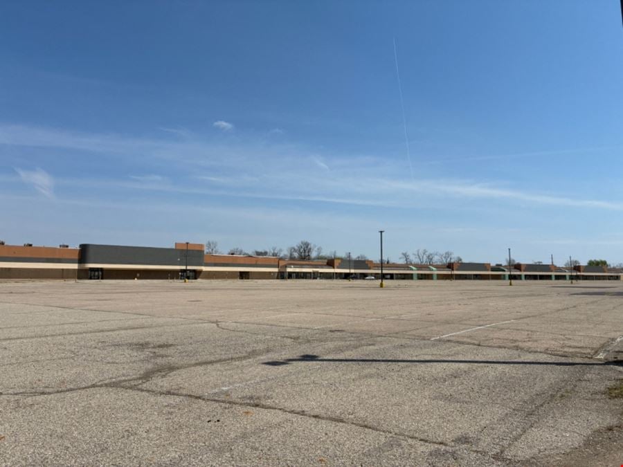 Salem Consumer Square