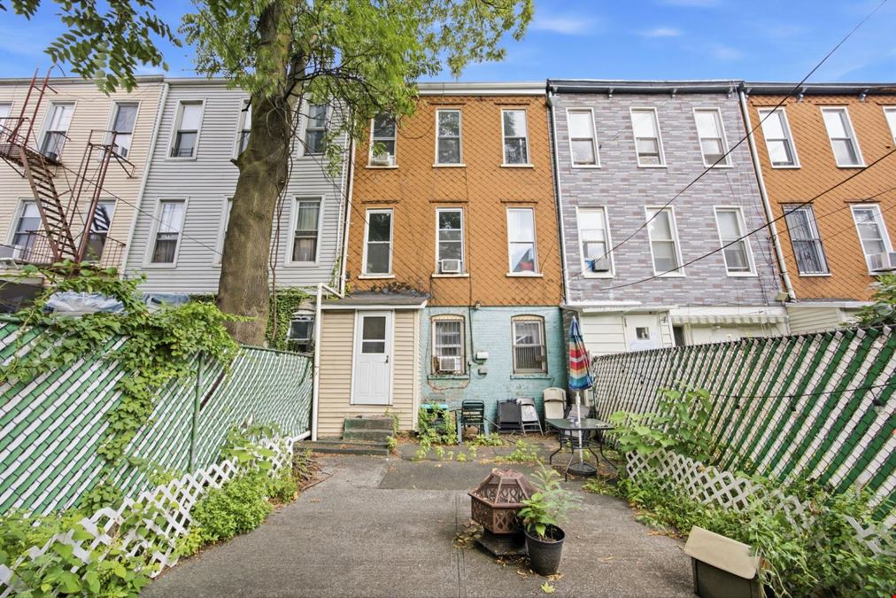 243 Woodbine St
