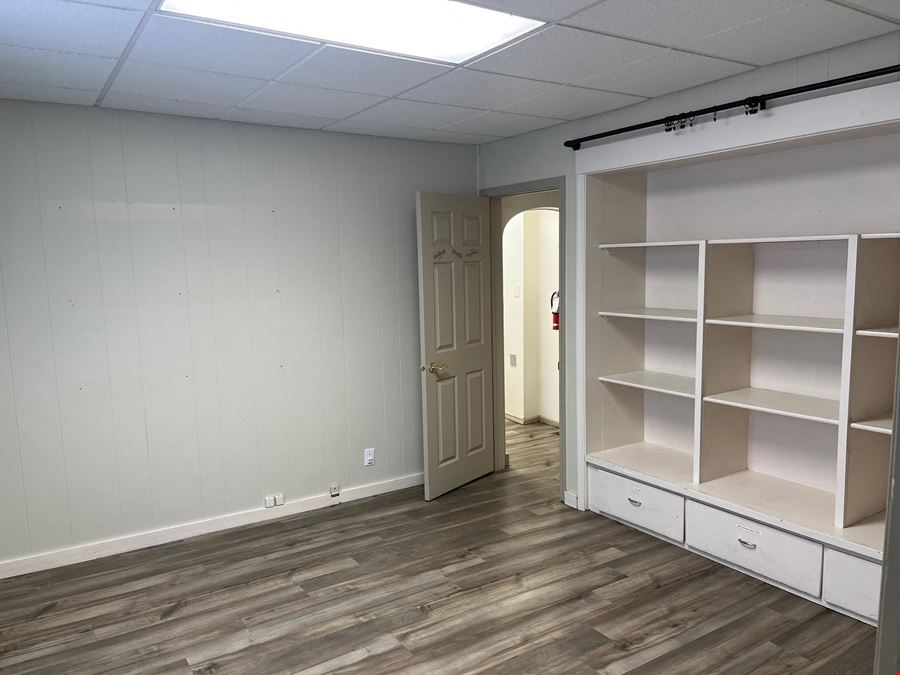 3104 W Kennewick Ave Suite C