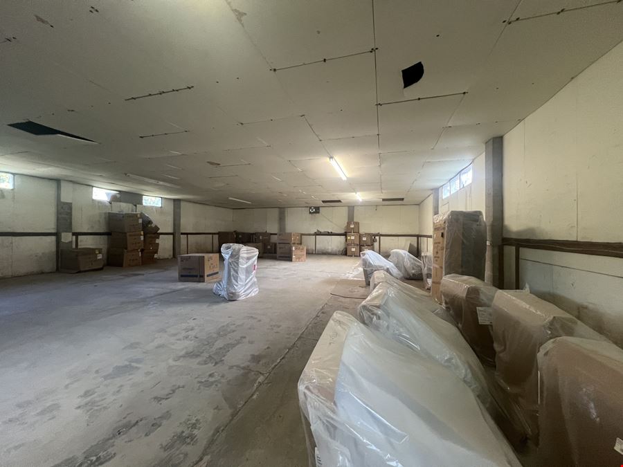 For Sale/Lease | Versatile 5-Building Complex with 21,500 SF in Prime Latrobe Location