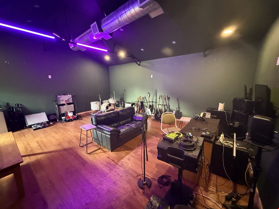 4002 La Branch St. Houston TX 77004