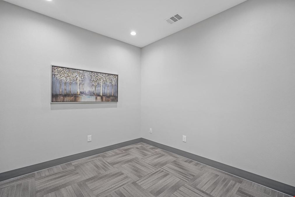 ±2,250 SF Office for Lease in Rowlett, TX