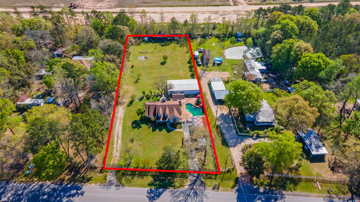 Mixed-Use Property For Sale | Residential Home + Workshop on Spacious Acreage
