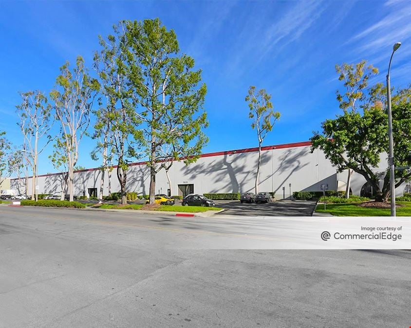 Cheli Distribution Center