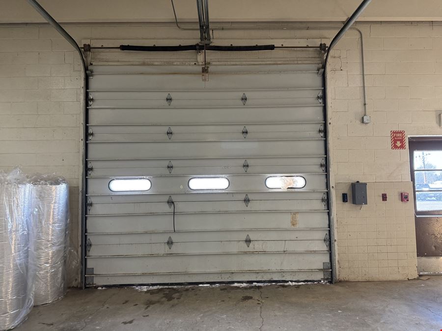 Suite 319 Flex Warehouse