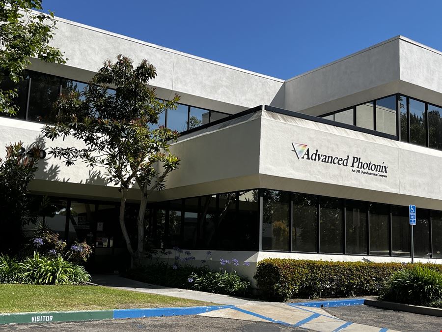 Flynn Road Business Park - 1220, 1230 & 1240 Avenida Acaso