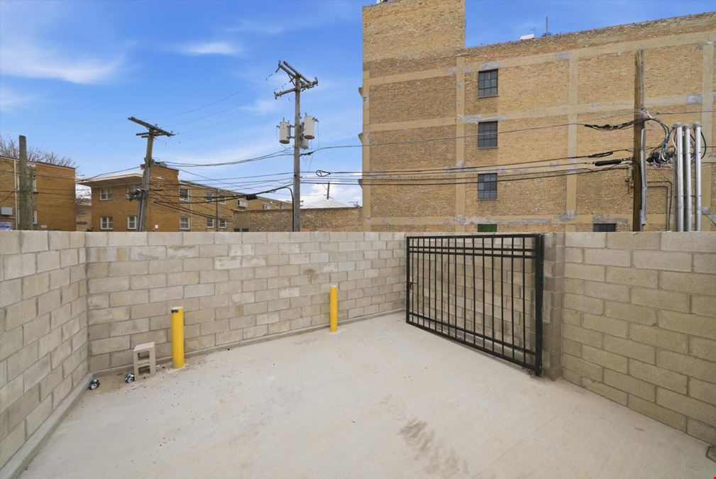 2201 W Howard St, Chicago, IL, 60645