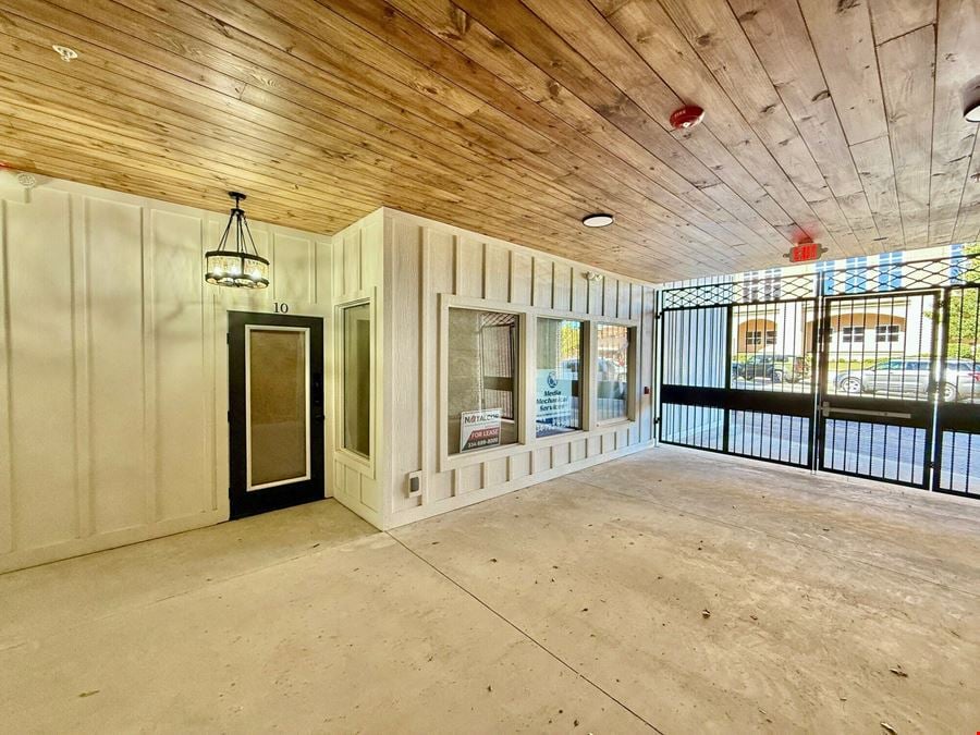 La Strada | Retail Space Available 950 Sq Ft