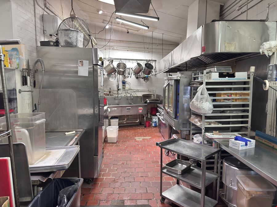 RESTAURANT SPACE FOR LEASE