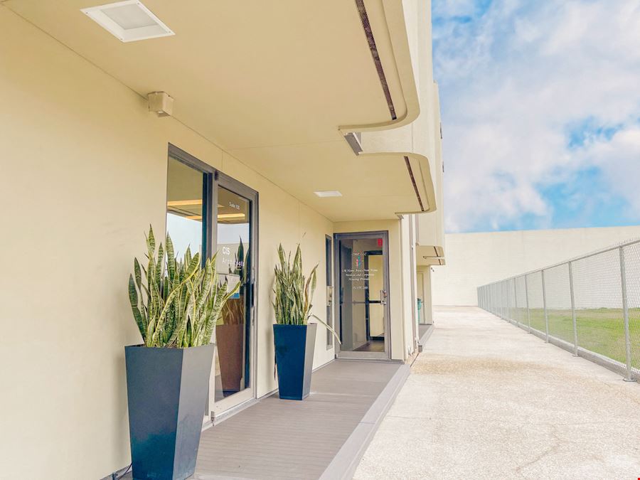 Second Floor Office Suite in Metairie