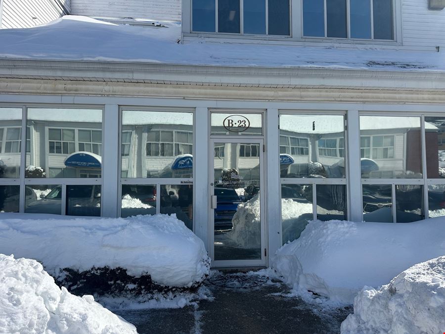 SHARED OFFICE SPACE  BROOKFIELD COMMONS