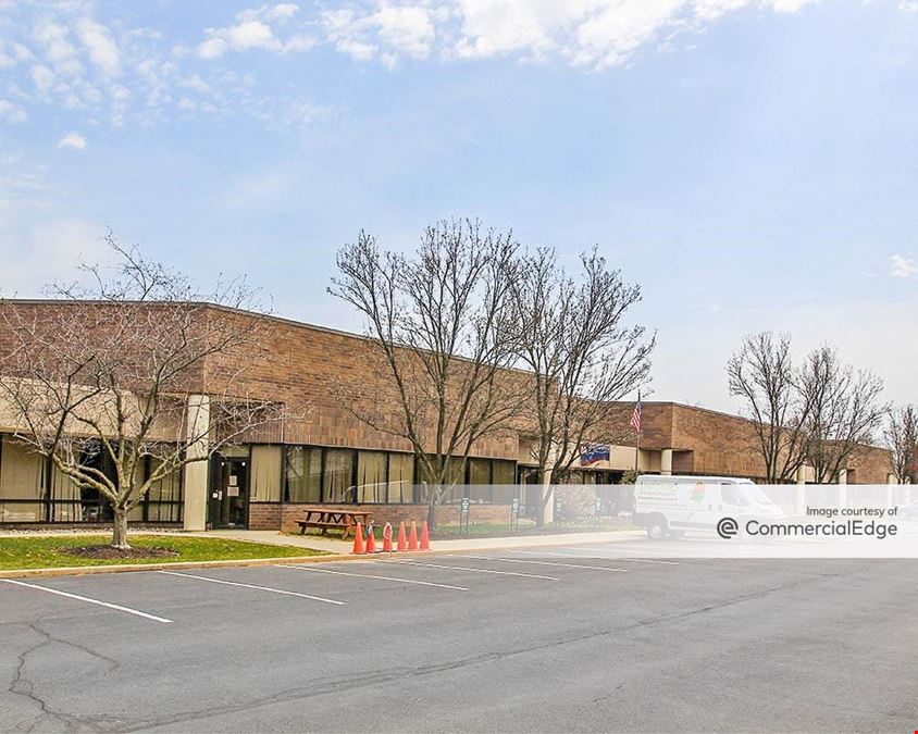 Lehigh Valley Corporate Center - 1560 Valley Center Pkwy