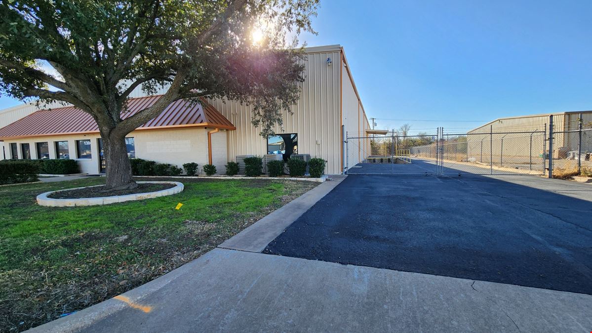 1304 W Industrial Blvd