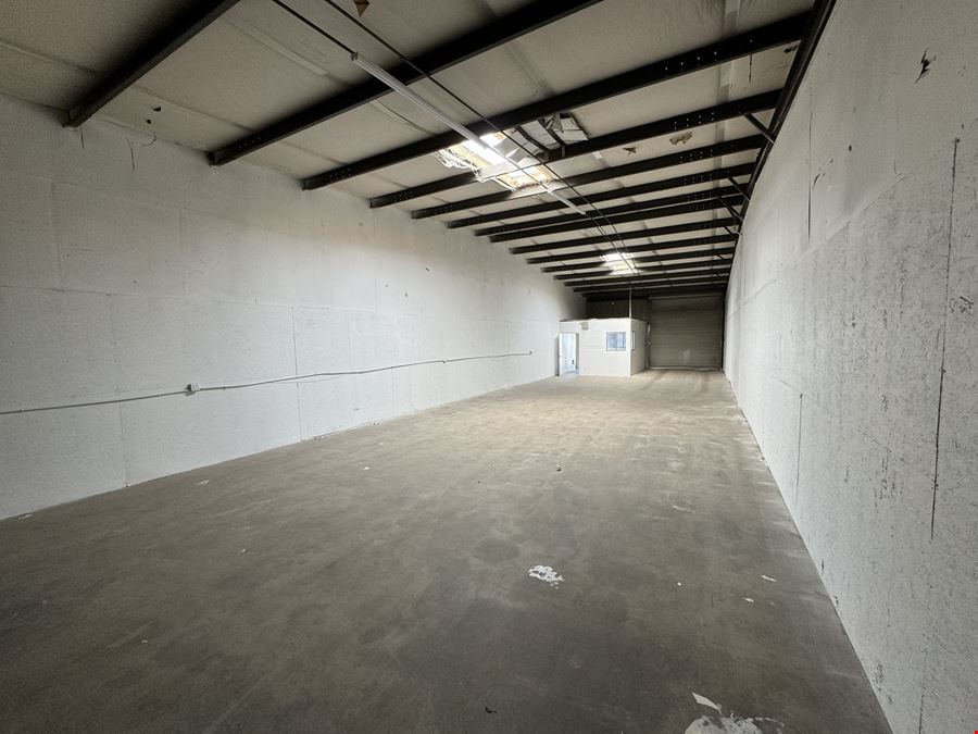 Move-In Ready Office/Warehouse with High Traffic Visibility