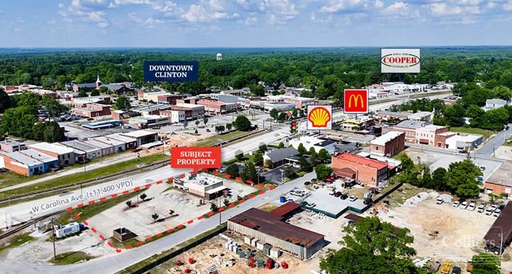 ±3,368-SF Freestanding Restaurant in the Heart of Downtown Clinton