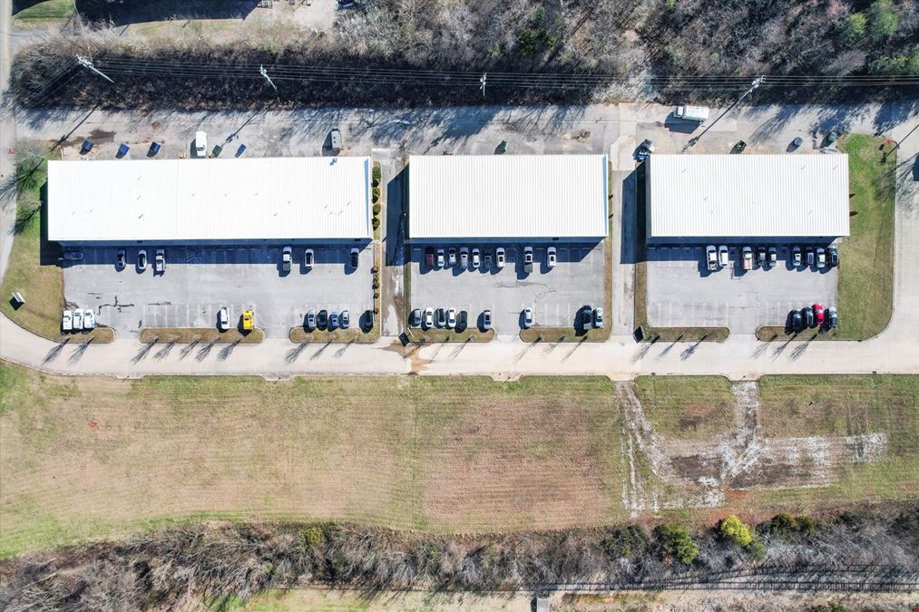 1219 Hilton Rd