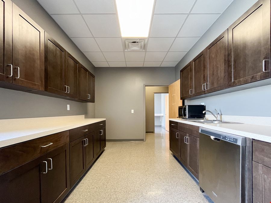 Turnkey Medical Office for Sublease Near OLOL