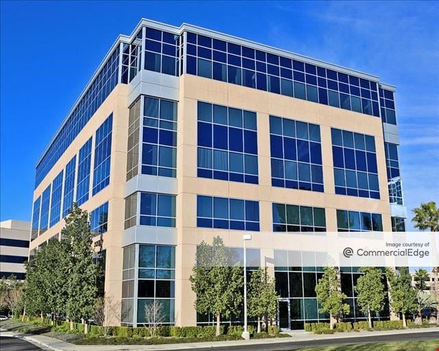 Campus @ Warner Center - Bldg. D