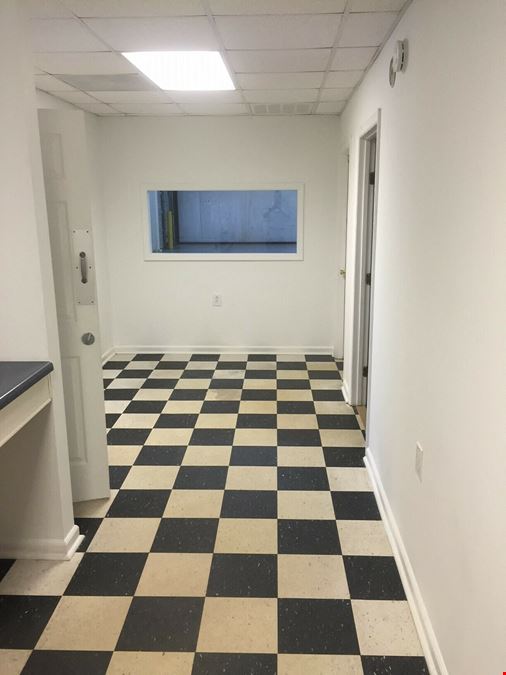 3,800 sq. ft. Office/Warehouse in Evans