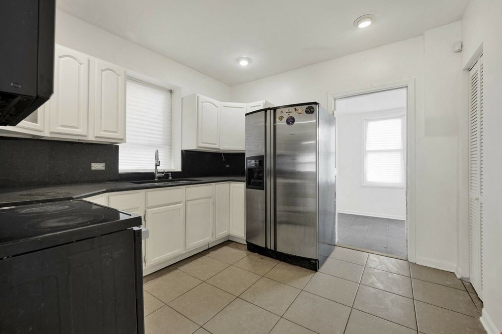 Brick 2-Unit | McKinley Park, Chicago
