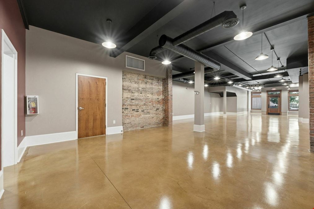 Street Level Retail/Office Downtown New Bern