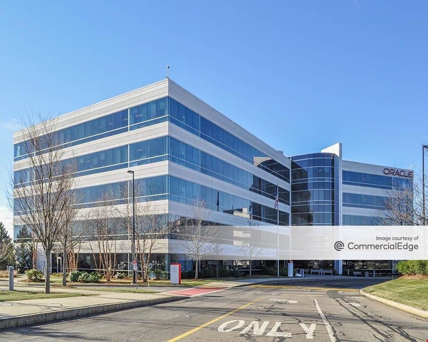 Oracle Campus - 8 & 10 Van de Graaff Drive