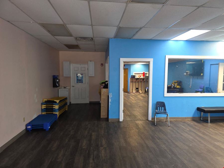 5820-5834 Lee Road South
