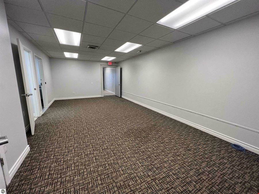 2,510 SF Downtown Retail Building