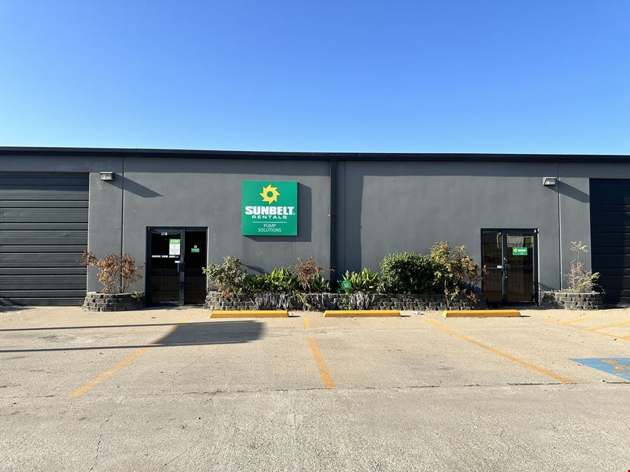 IOS Site: 8,400 SF + 2 AC Yard