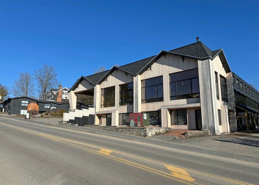 2375 Saranac Ave