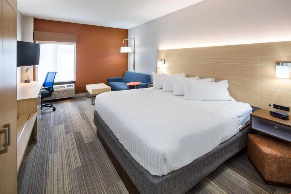 Holiday Inn Express Cedar Rapids