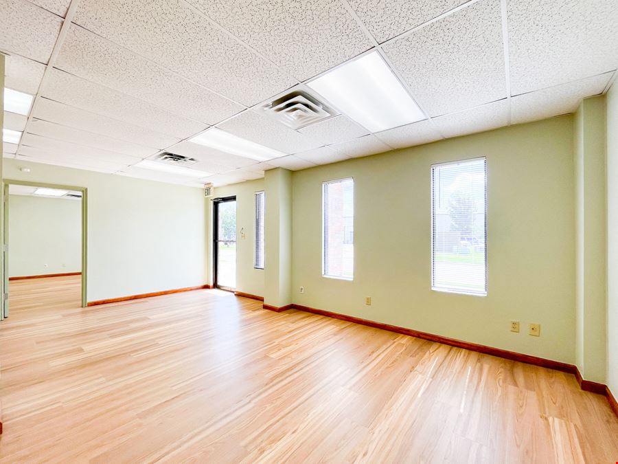 Office / Warehouse Near Industriplex & I-10