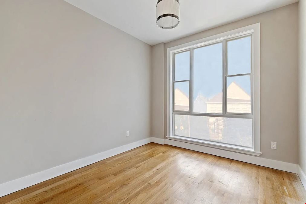 762-764 E 32nd St, Brooklyn, NY 11210