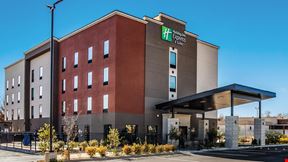 Holiday Inn Express & Suites Tulsa East-Catoosa