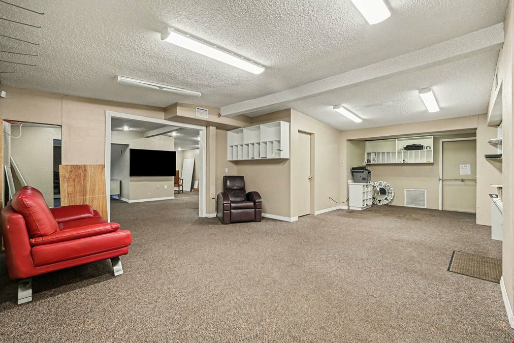 Freestanding Retail/Office Opportunity