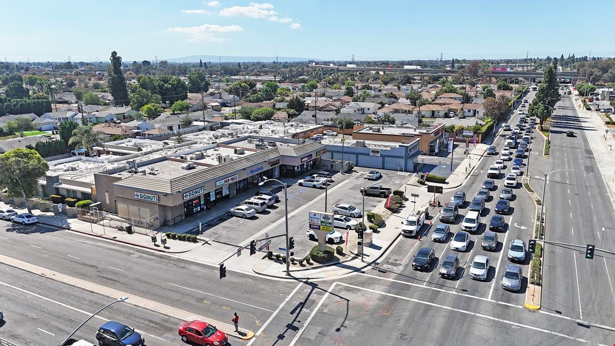 End-Cap Retail Space For Lease