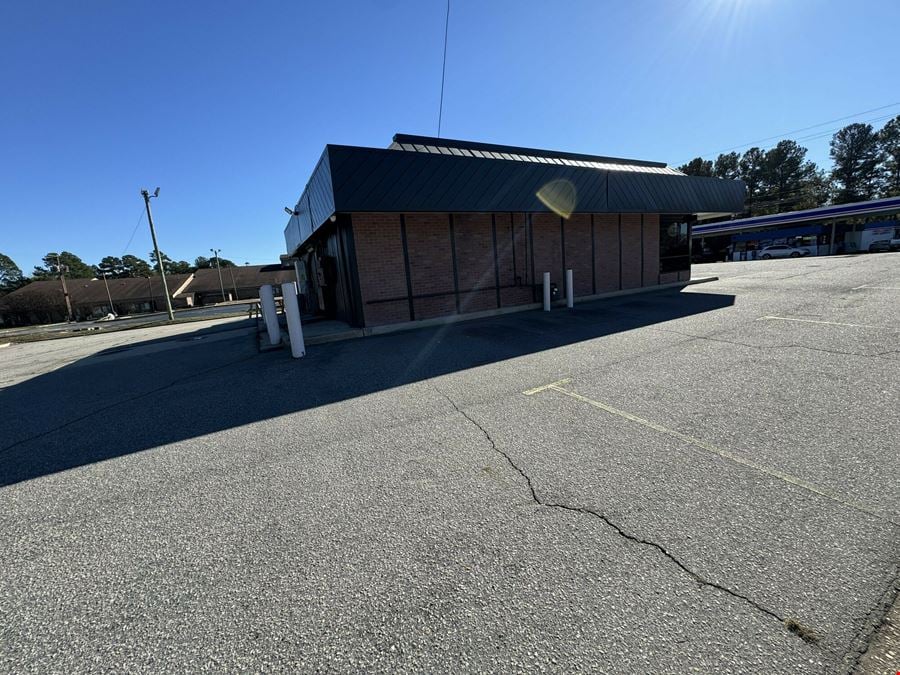 Former Hibachi Restaurant on Yadkin Road