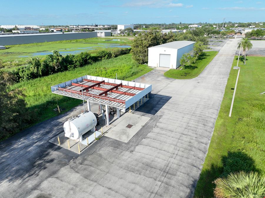 Industrial Warehouse Facility For Sale or Lease!