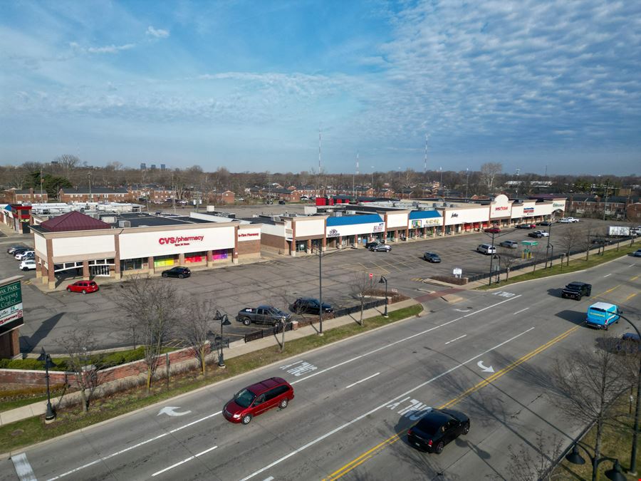 Oak Park Plaza