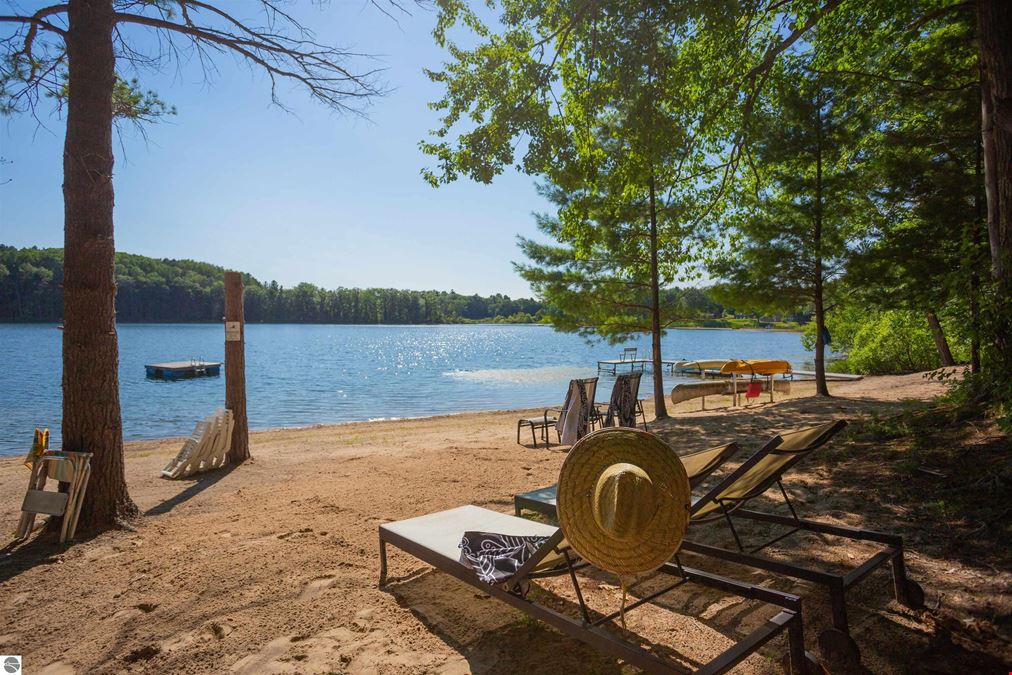 7103 Lake View Ridge Rd