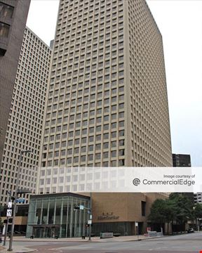 500 Dallas St